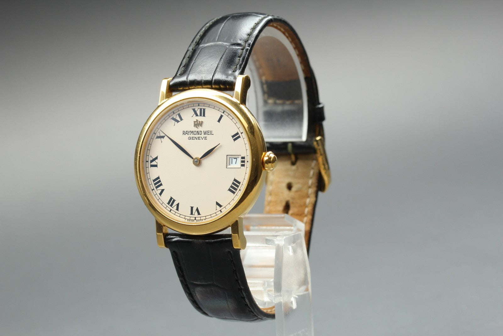 Near MINT Raymond Weil Geneve 9187 33mm Quartz Roman Dial Gold Men's Vintage