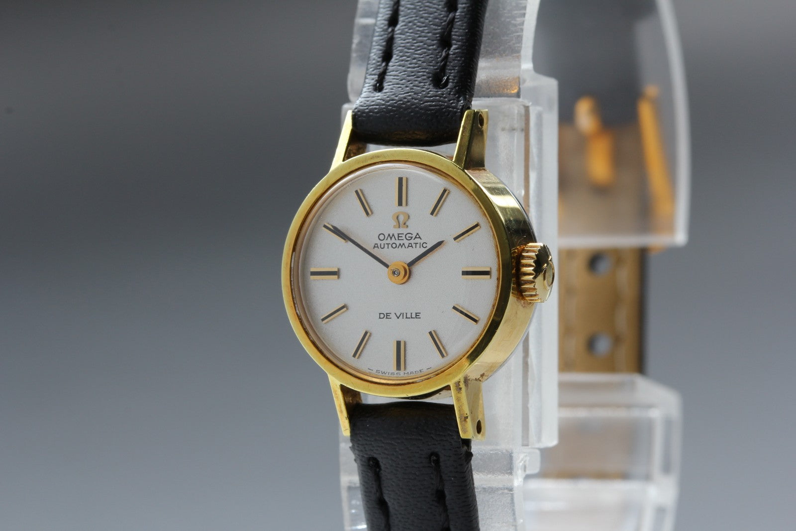 1969 Near MINT OMEGA De Ville 18mm 551.037 Automatic Silver Dial Women's Vintage