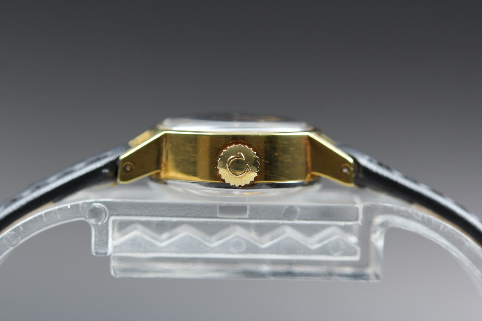 1969 Near MINT OMEGA De Ville 18mm 551.037 Automatic Silver Dial Women's Vintage