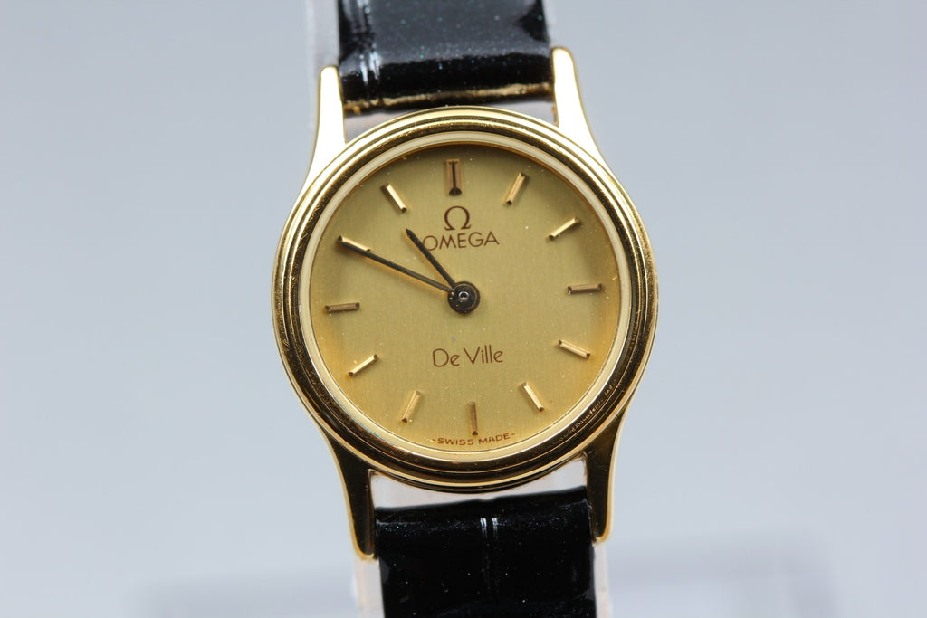 1983 Near MINT OMEGA De Ville 20mm 591.0284 Quartz Gold Dial Women's Vintage