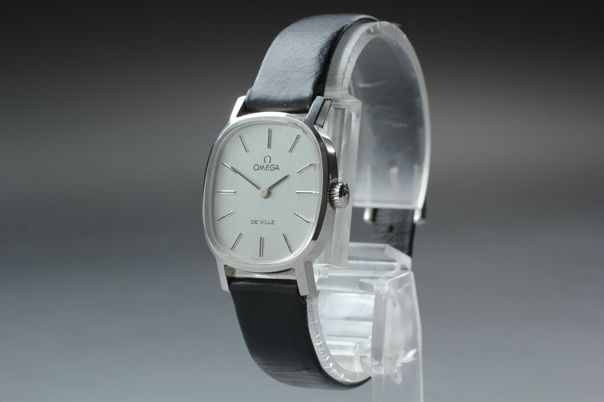 1978 Near MINT/Box Paper OMEGA De Ville 21mm 511.0509 Manual Women's Vintage