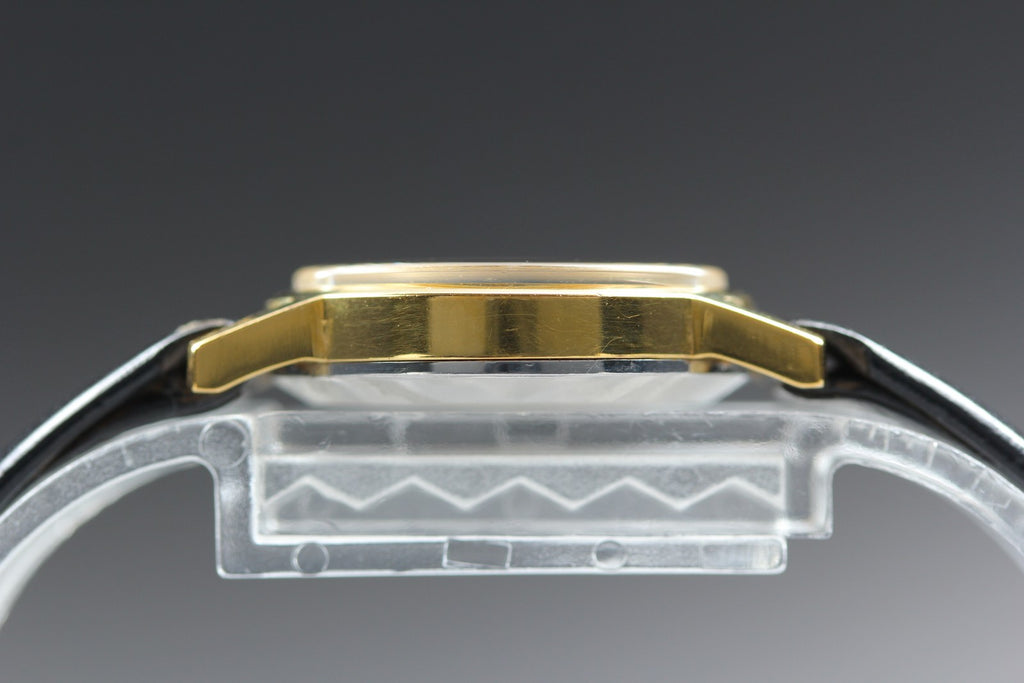 1974 Near MINT/Box OMEGA Geneve 21mm 511.0411 Manual Gold Dial Women's Vintage