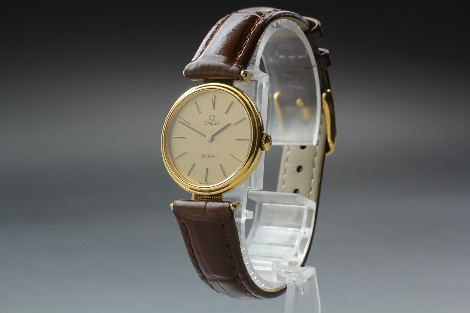 1979 Near MINT OMEGA De Ville 25mm 511.0557 Manual Gold Dial Women's Vintage