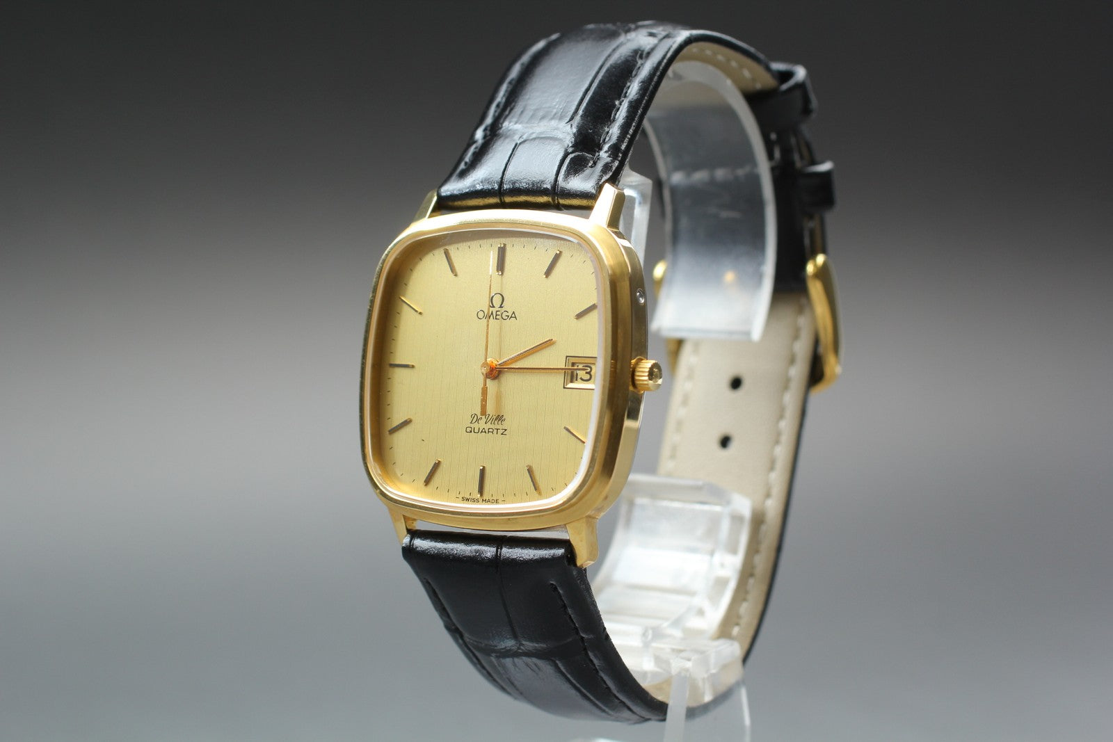1980 MINT OMEGA De Ville 33mm 192.0049 Quartz Cal.1332 Gold Dial Men's Vintage