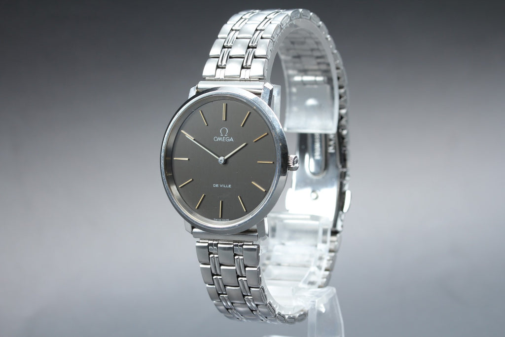 1972 Near MINT OMEGA De Ville 33mm 111.0107 Manual Wind Gray Dial Men's Vintage