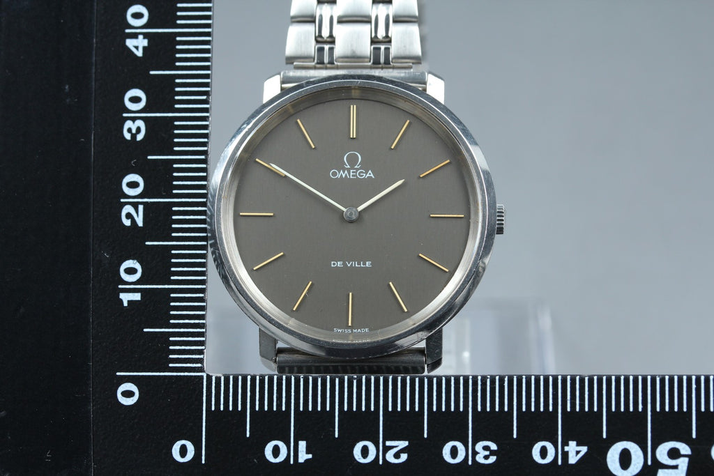 1972 Near MINT OMEGA De Ville 33mm 111.0107 Manual Wind Gray Dial Men's Vintage