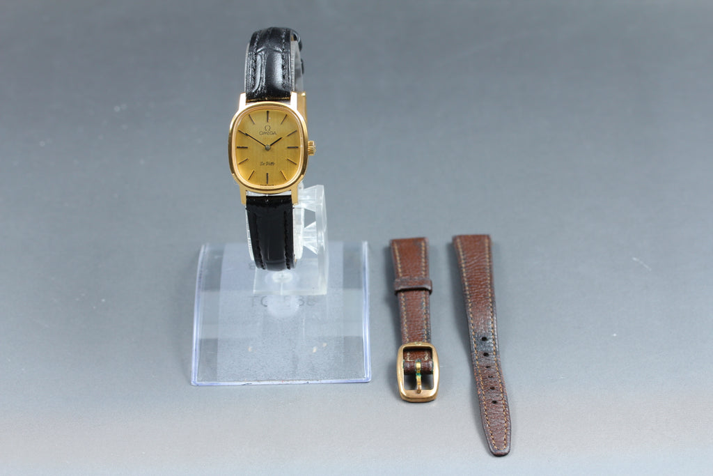 1979 Near MINT OMEGA De Ville 21mm 511.0509 Manual Gold Dial Women's Vintage