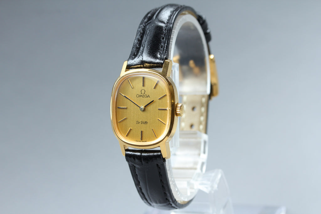 1979 Near MINT OMEGA De Ville 21mm 511.0509 Manual Gold Dial Women's Vintage