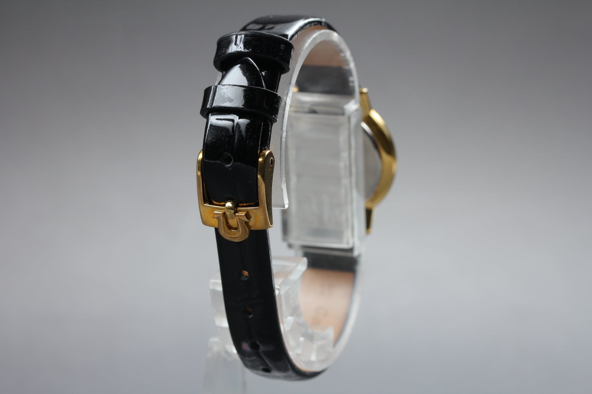 1972 Near MINT OMEGA Geneve 23mm 511.457 Manual Wind Gold Dial Women's Vintage