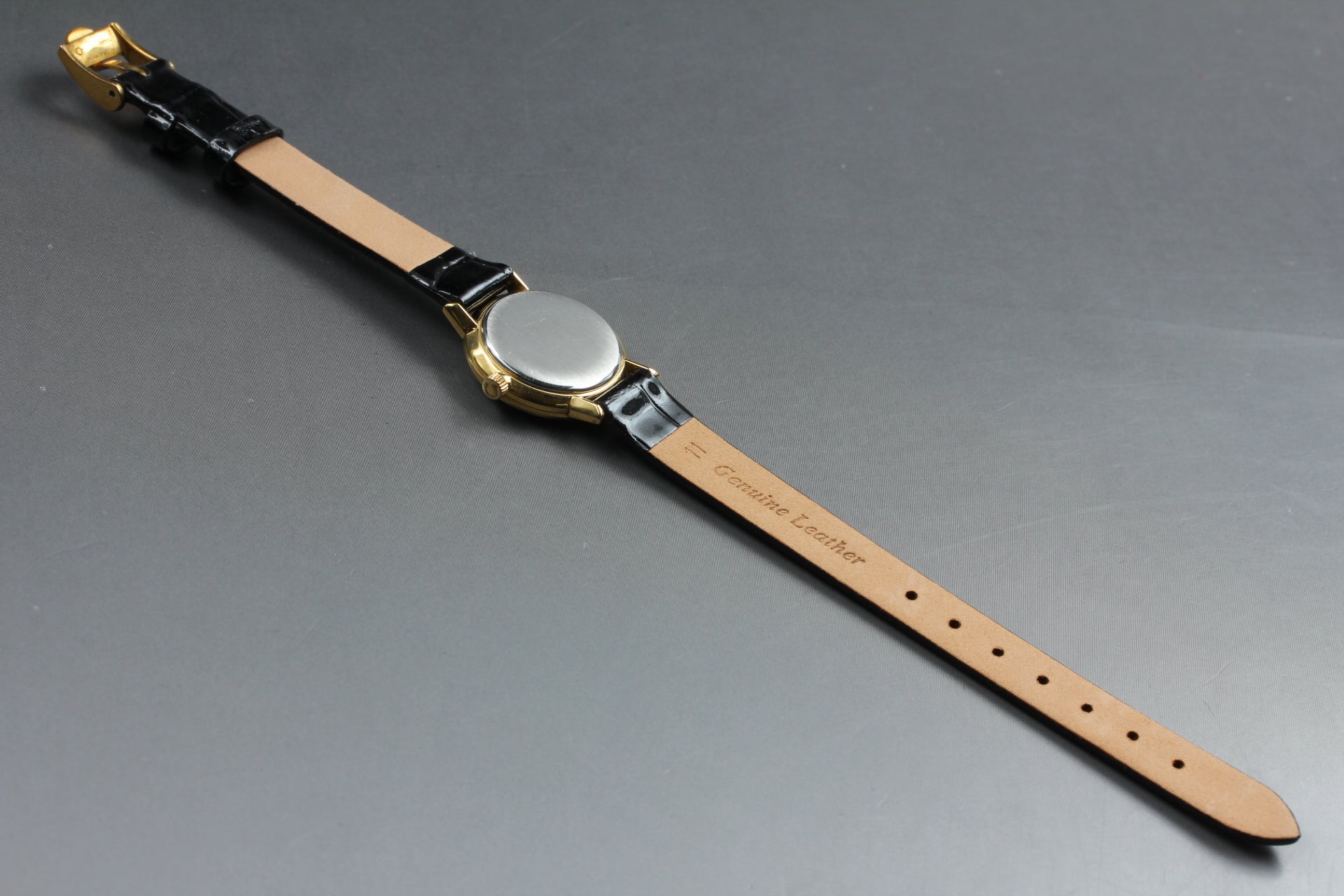 1972 Near MINT OMEGA Geneve 23mm 511.457 Manual Wind Gold Dial Women's Vintage