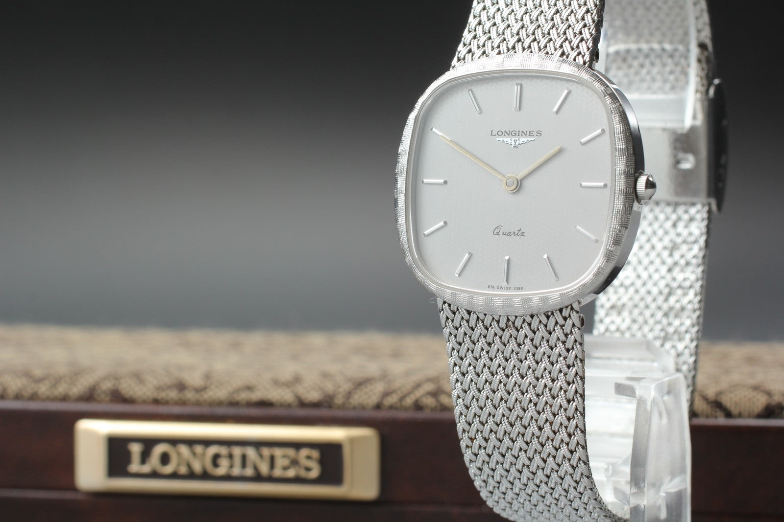 Near MINT / Box Longines 976 3386 30mm Quartz L978.2 Silver Dial Men's Vintage