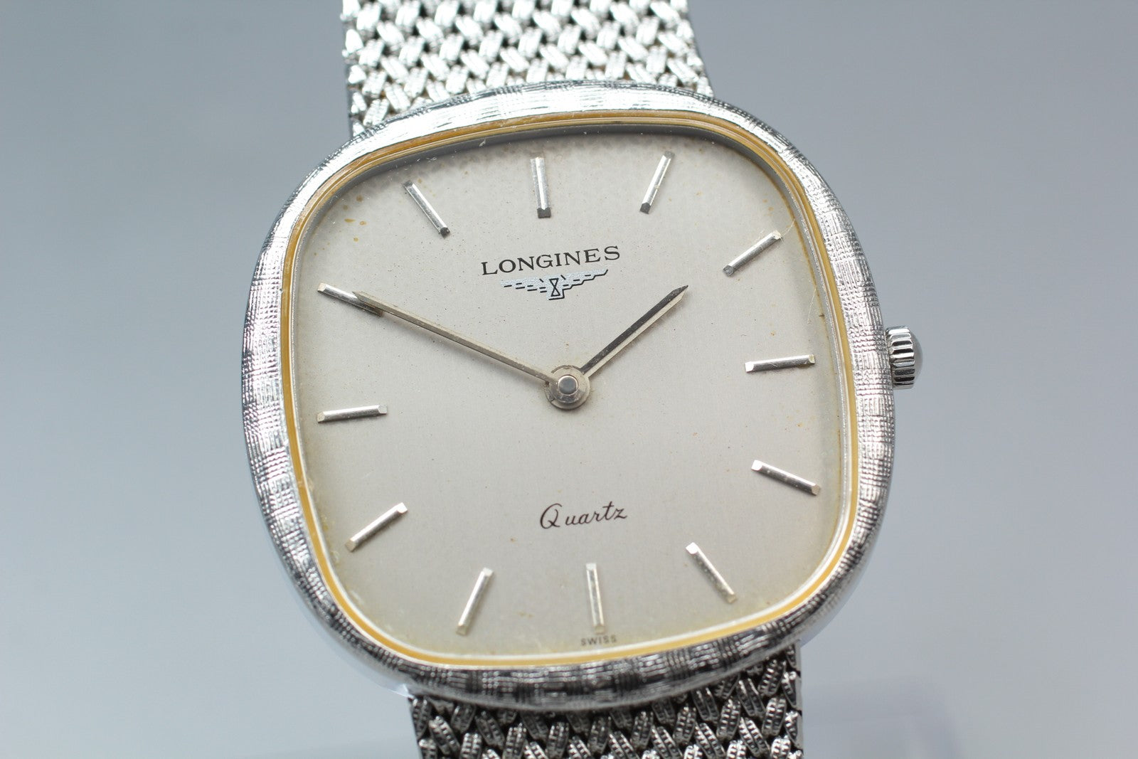 Near MINT Longines 976 3386 30mm Quartz L976.2 Silver Dial Men's Watch Vintage
