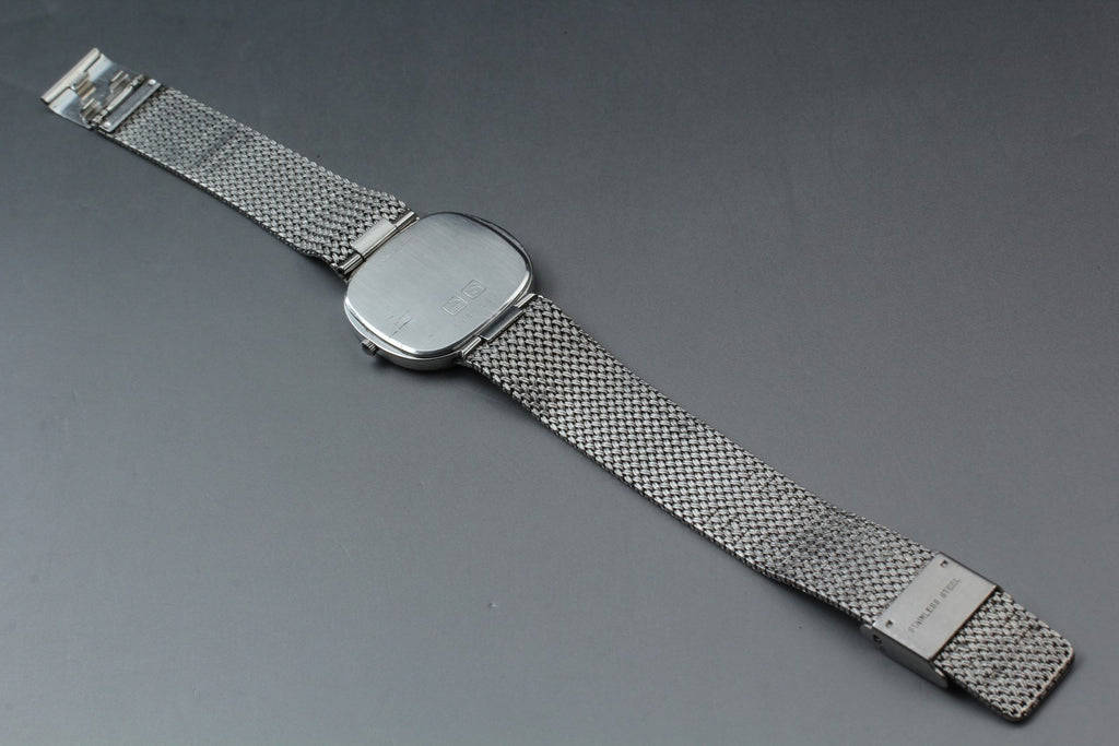 Near MINT Longines 976 3386 30mm Quartz L976.2 Silver Dial Men's Watch Vintage