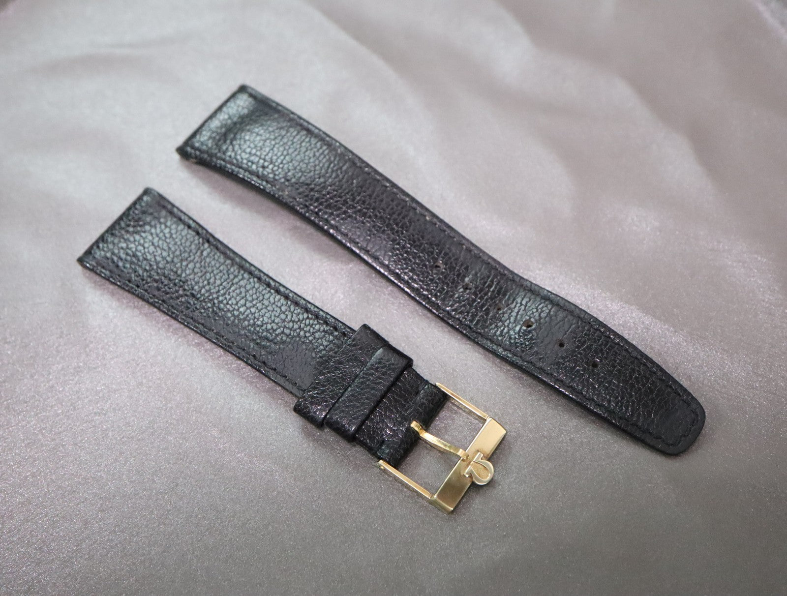 OMEGA Vintage Genuine Black Leather Strap 20mm Watch Band Gold Buckle Men's