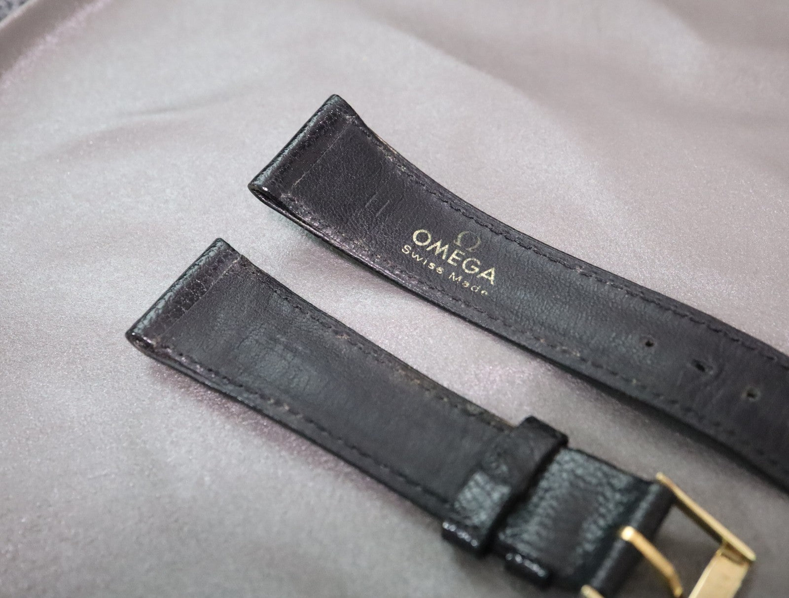 OMEGA Vintage Genuine Black Leather Strap 20mm Watch Band Gold Buckle Men's