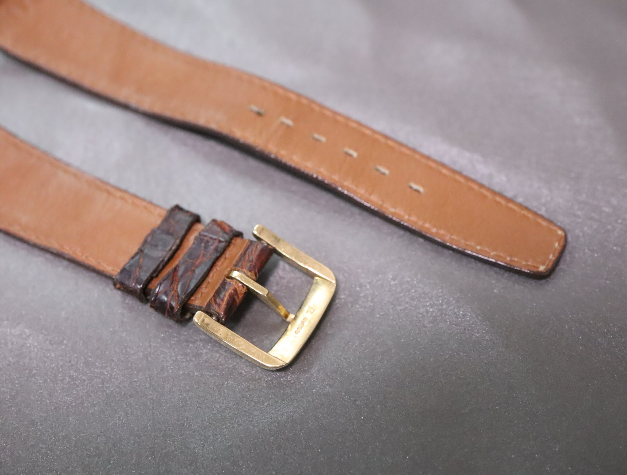 Near MINT OMEGA Vintage Genuine Brown Leather Strap 19mm Band Gold Buckle Men's