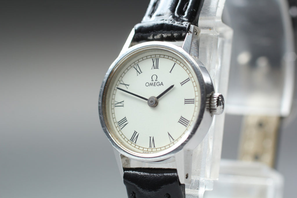 1972 Near MINT OMEGA De Ville 20mm 511.0371 Manual White Roman Women's Vintage
