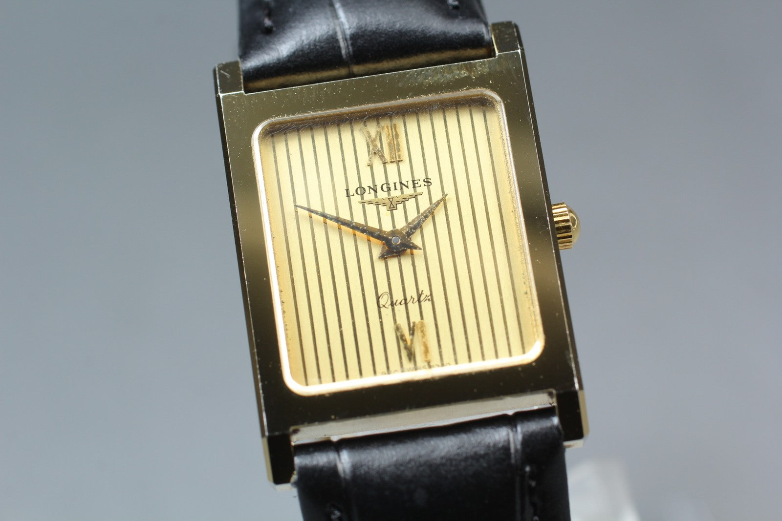 Near MINT Longines 960 6340 20mm Quartz Gold Roman Dial Tank Women's Vintage