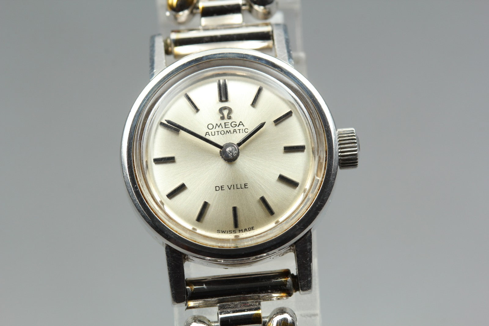 1970 Near MINT OMEGA De Ville 20mm 555.003 Automatic Silver Dial Women's Vintage