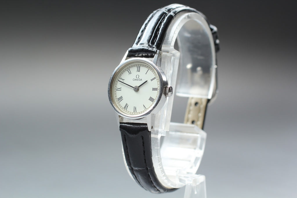 1972 Near MINT OMEGA De Ville 20mm 511.0371 Manual White Roman Women's Vintage