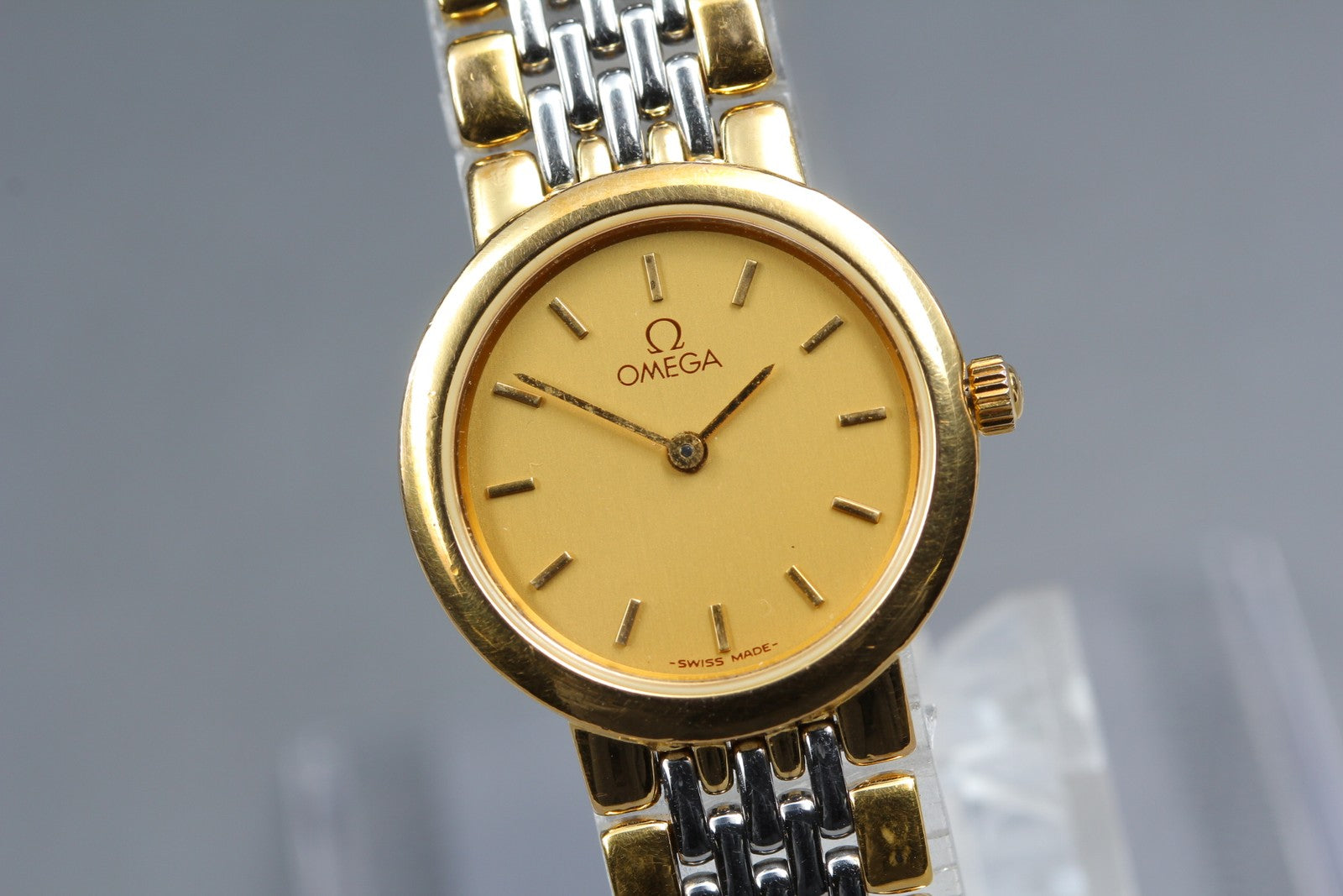 1992 Near MINT OMEGA De Ville 22mm 795.0897.2 Quartz Gold Dial Women's Vintage