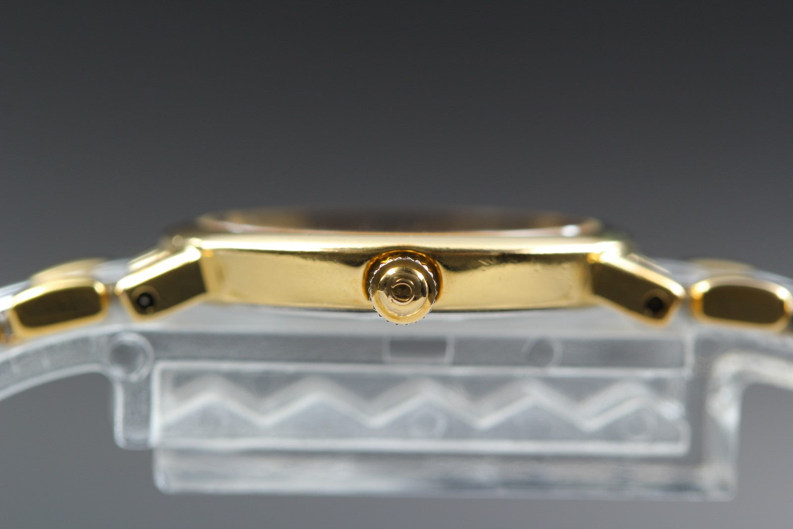 1992 Near MINT OMEGA De Ville 22mm 795.0897.2 Quartz Gold Dial Women's Vintage
