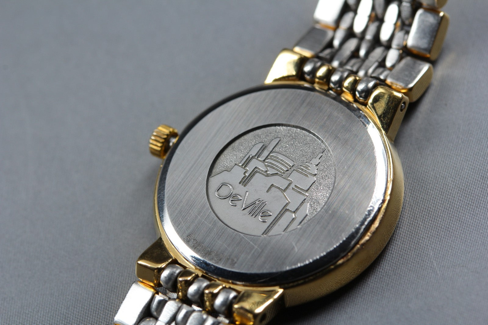 1992 Near MINT OMEGA De Ville 22mm 795.0897.2 Quartz Gold Dial Women's Vintage