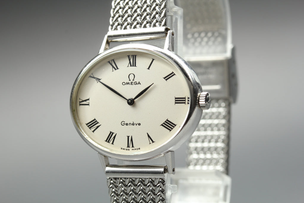 1974 Near MINT OMEGA Geneve 511.417 32mm Manual White Roman Dial Unisex Vintage