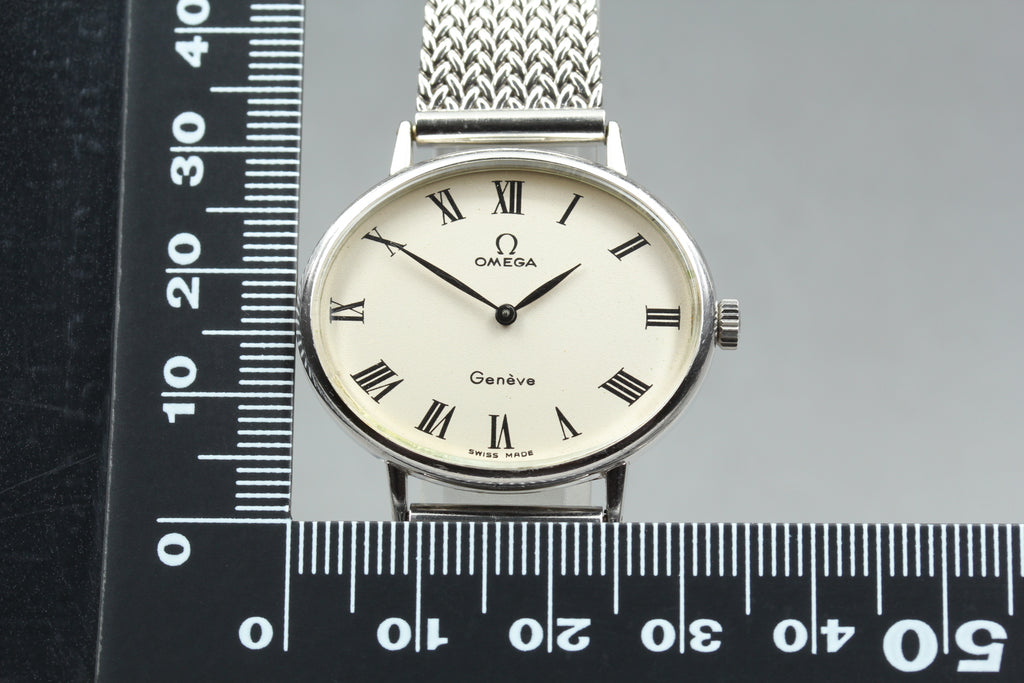 1974 Near MINT OMEGA Geneve 511.417 32mm Manual White Roman Dial Unisex Vintage