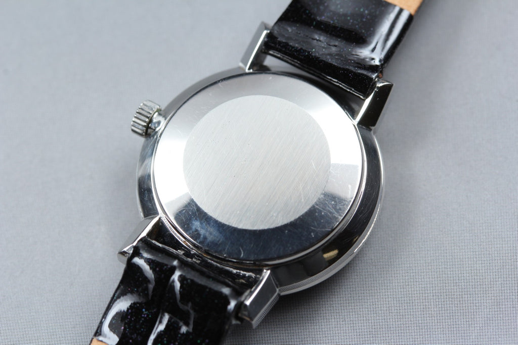 1972 Near MINT OMEGA Geneve 23mm 511.409 Manual Wind Silver Dial Women's Vintage