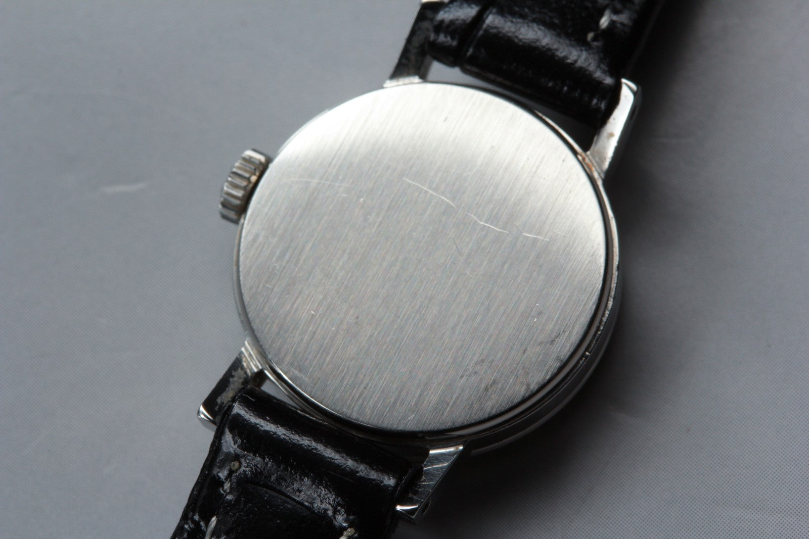 1967 Near MINT OMEGA Geneve 20mm 511.213 Manual Wind Silver Dial Women's Vintage