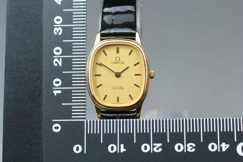 1984 Near MINT OMEGA De Ville 20mm 591.0281 Quartz Gold Dial Women's Vintage
