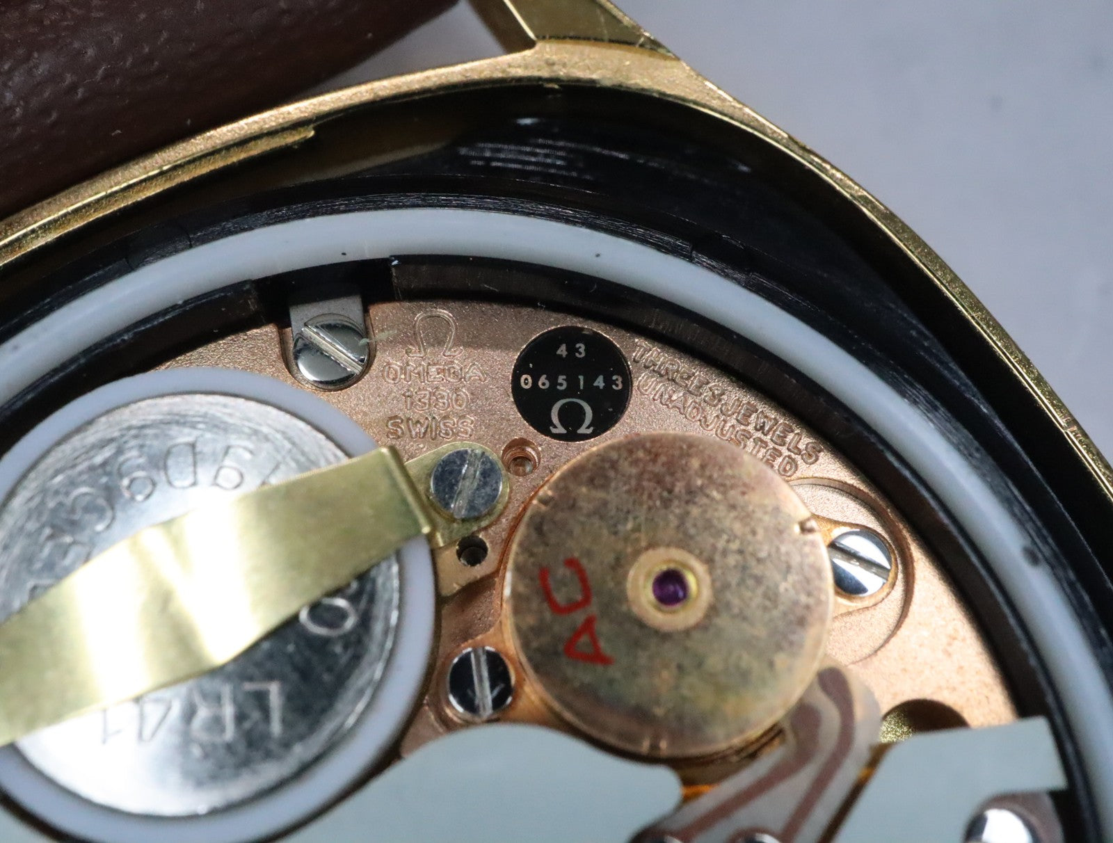 1979 Near MINT OMEGA De Ville 31mm 191.0073 Quartz Gold Dial Men's Watch Vintage