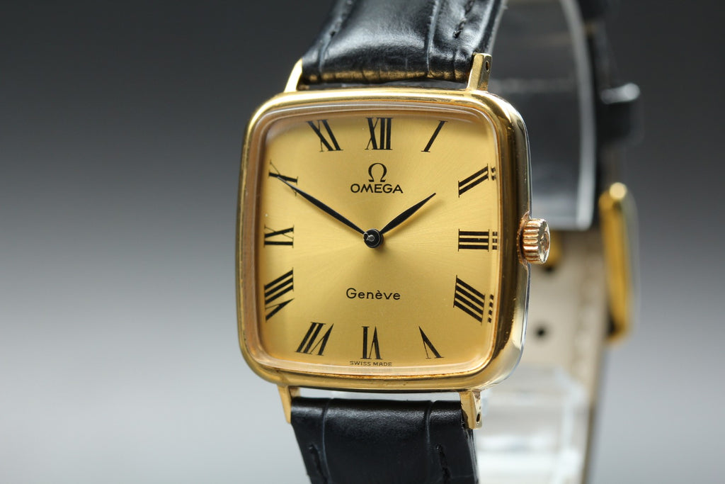 1974 Near MINT OMEGA Geneve 27mm 511.0415 Manual Gold Roman Dial Women's Vintage
