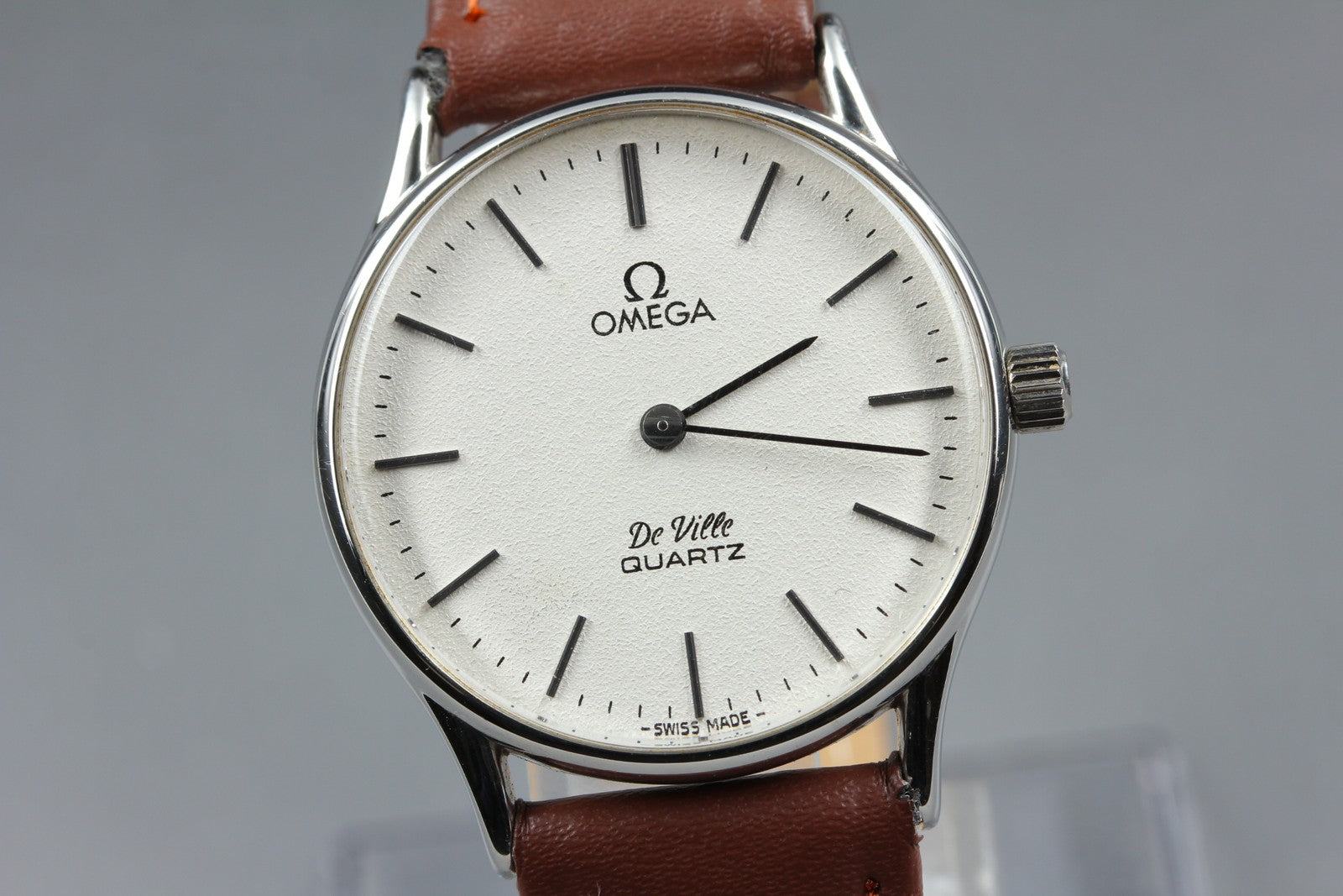 1979 Near MINT OMEGA De Ville 32mm 191.0072 Quartz White Dial Men's Vintage