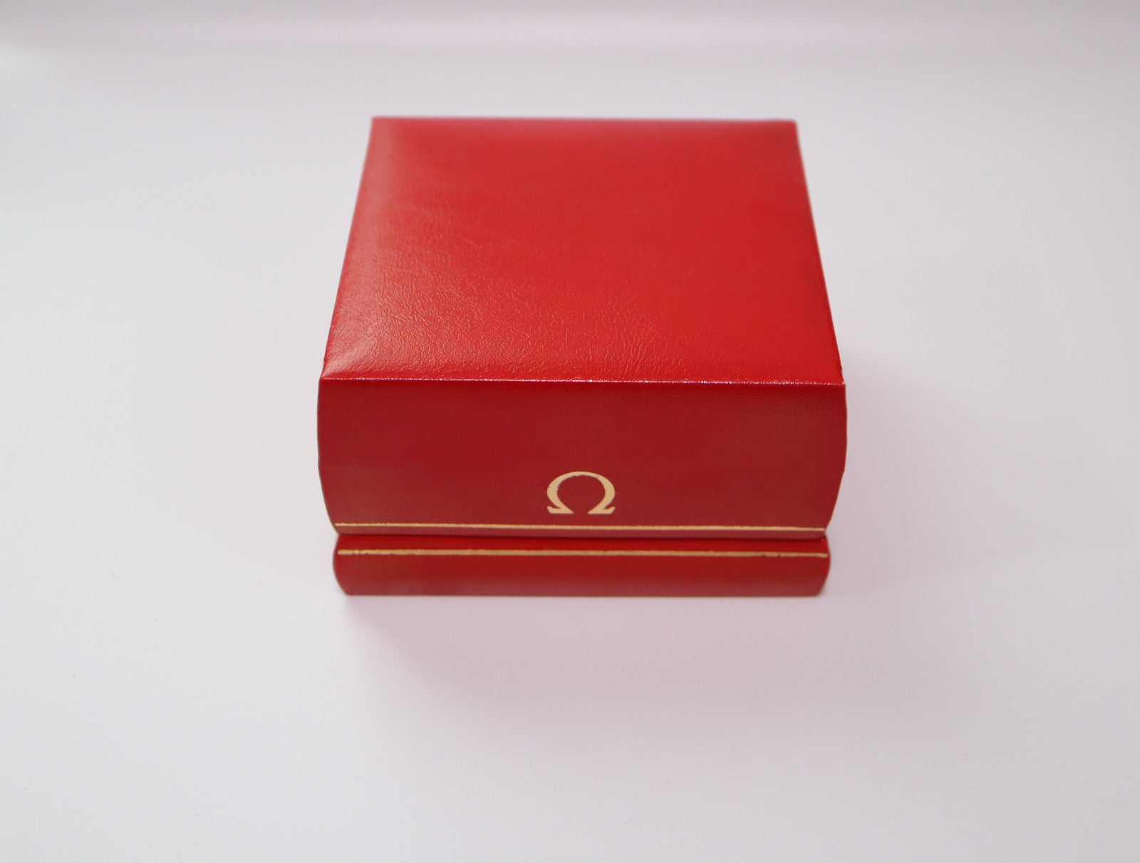 Near MINT OMEGA Vintage Red Watch Box Genuine Case Only From JAPAN #2293