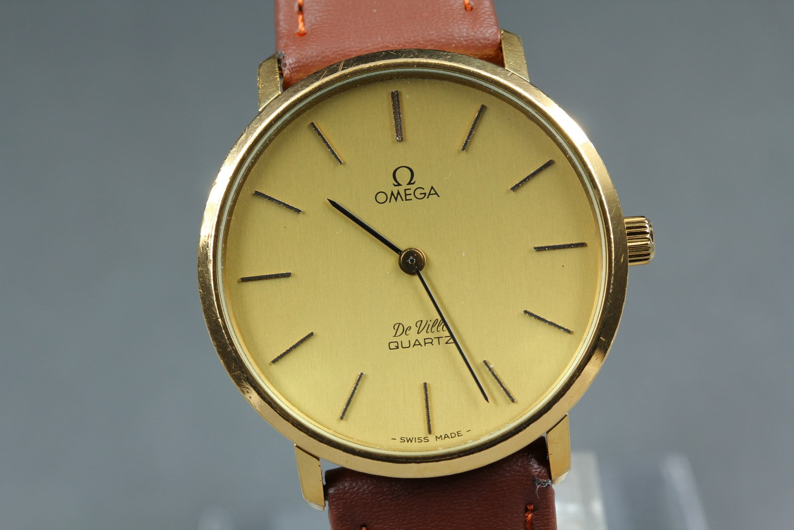 1979 Near MINT OMEGA De Ville 34mm 191.0044 Quartz Gold Dial Men's Watch Vintage