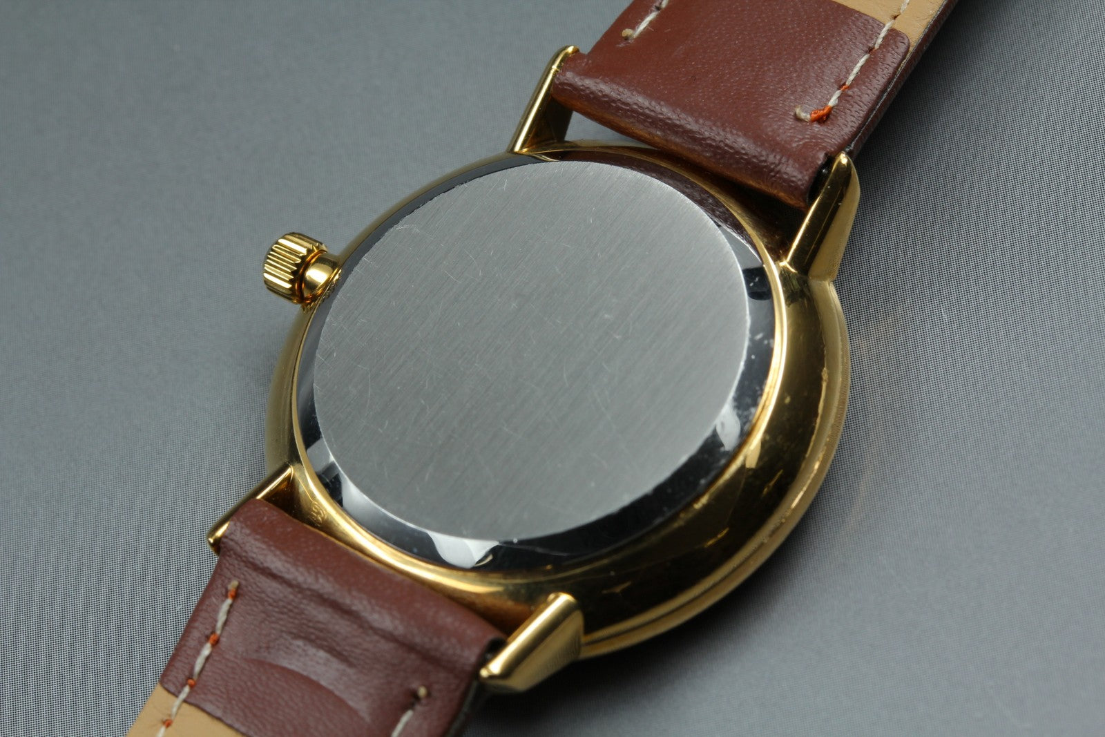 1979 Near MINT OMEGA De Ville 34mm 191.0044 Quartz Gold Dial Men's Watch Vintage