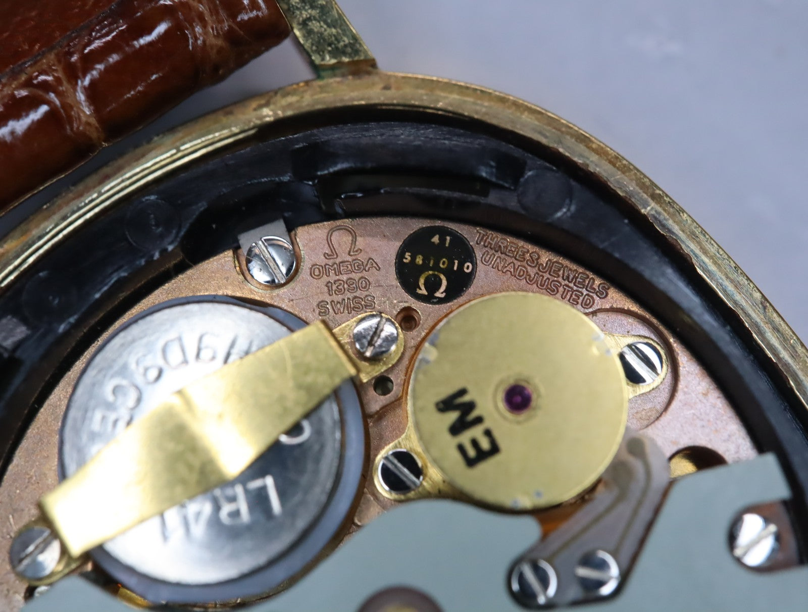 1978 Near MINT OMEGA De Ville 29mm 191.0046 Quartz Gold Dial Men's Watch Vintage