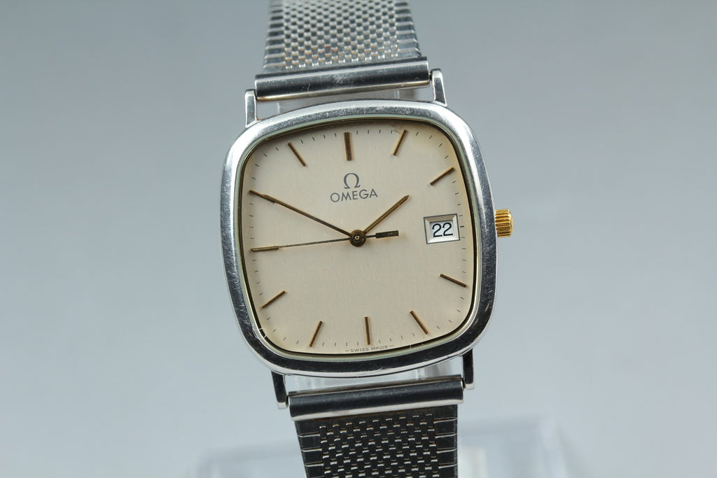 1987 Near MINT OMEGA De Ville 30mm 196.0317 Quartz Silver Dial Men's Vintage