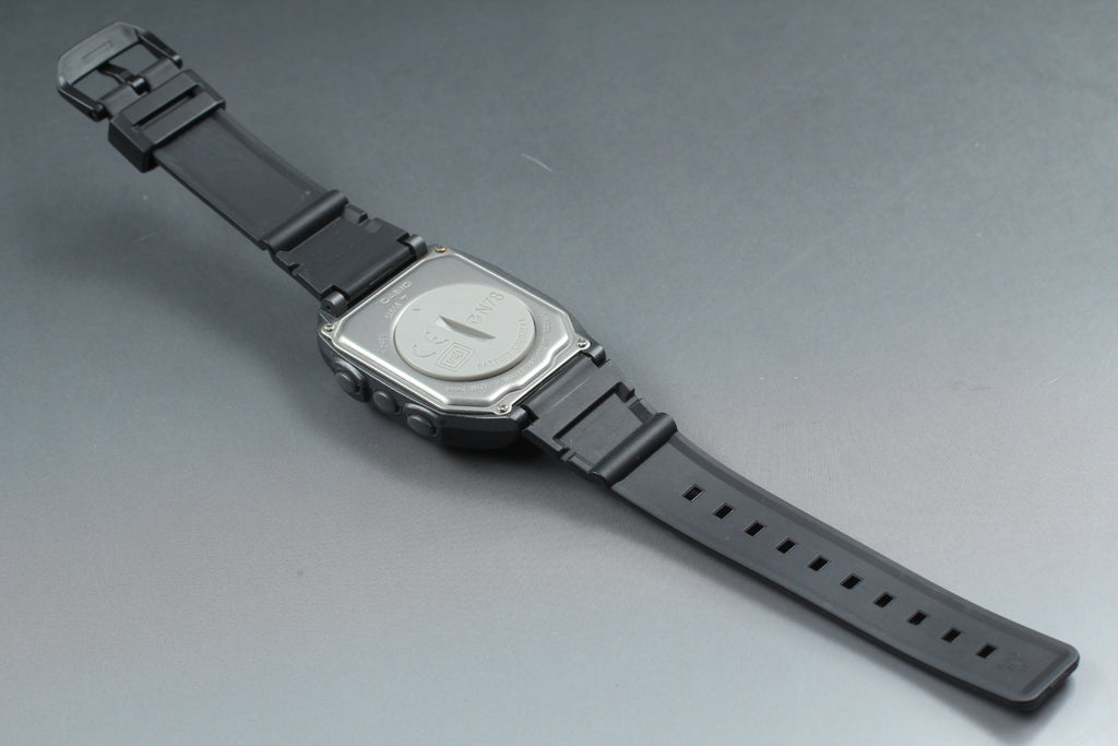 2000s Near MINT CASIO Wrist Camera WQV-2 39mm Quartz Black Gray Men's Vintage