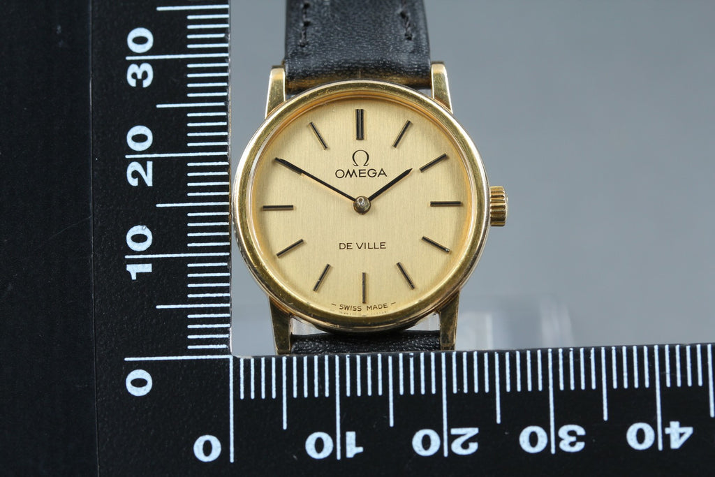 1977 Near MINT OMEGA De Ville 25mm 511.532 Manual Wind Gold Dial Women's Vintage