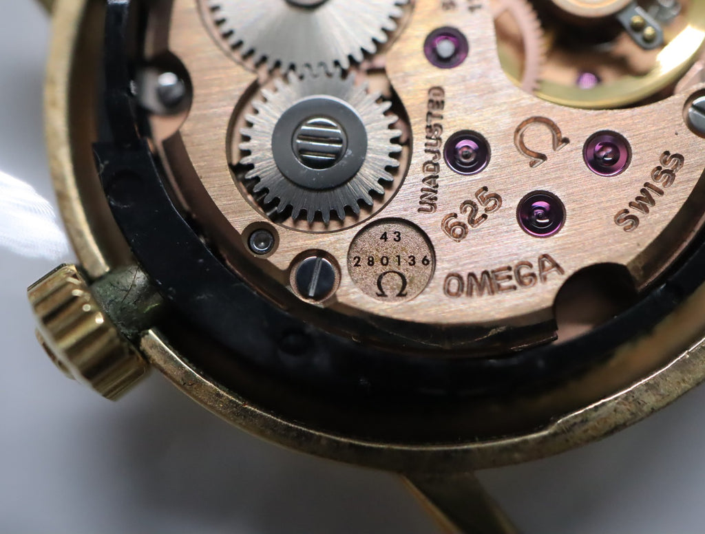 1979 Near MINT OMEGA De Ville 24mm 511.0508 Manual Gold Dial Women's Vintage