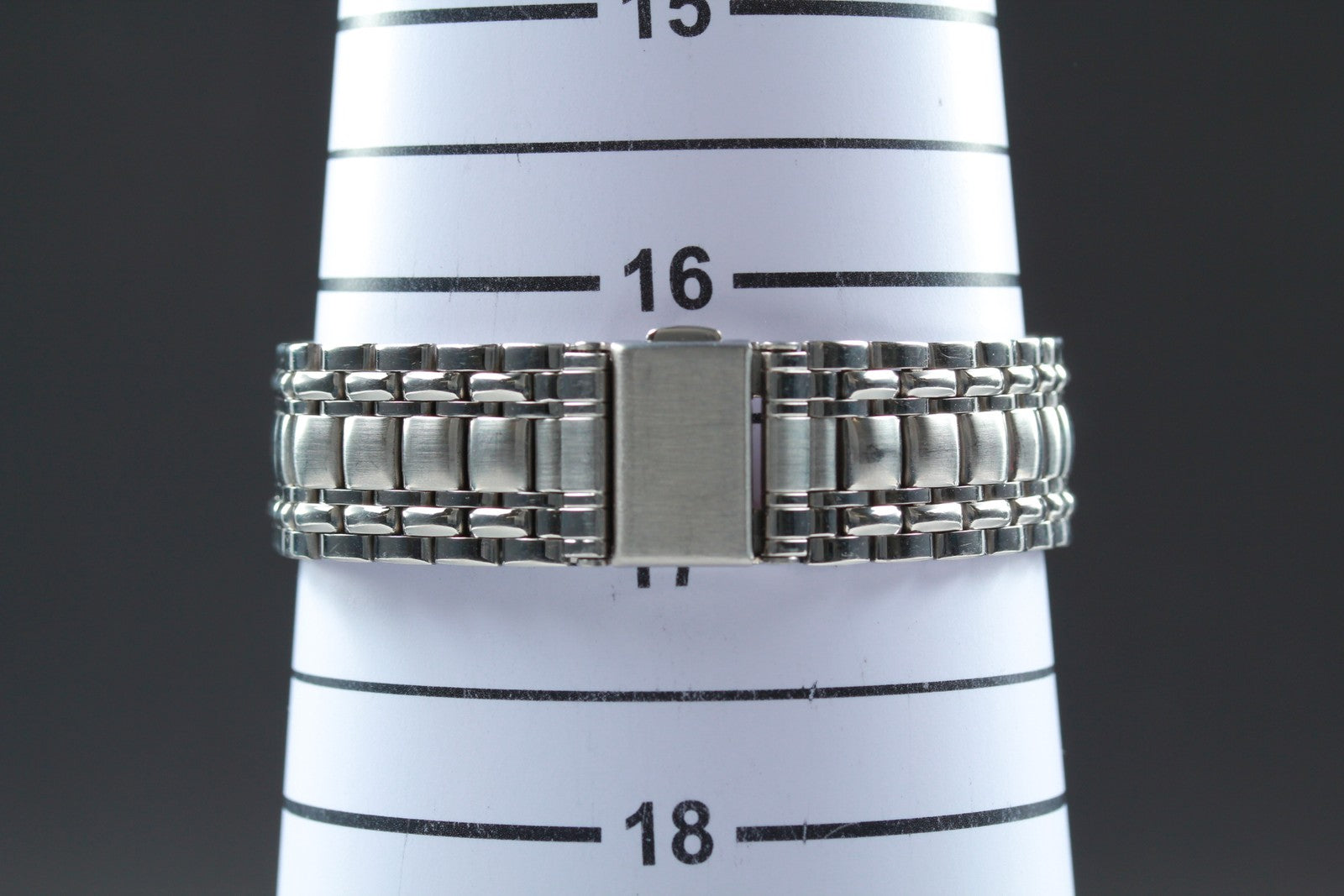 1992 Near MINT/Box Paper OMEGA De Ville 32mm 196.0312.1 Quartz Men's Vintage