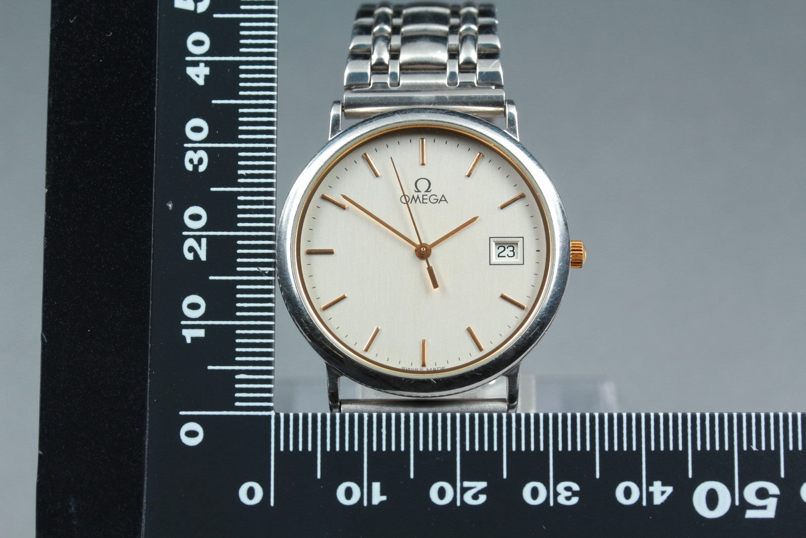 1992 Near MINT/Box Paper OMEGA De Ville 32mm 196.0312.1 Quartz Men's Vintage