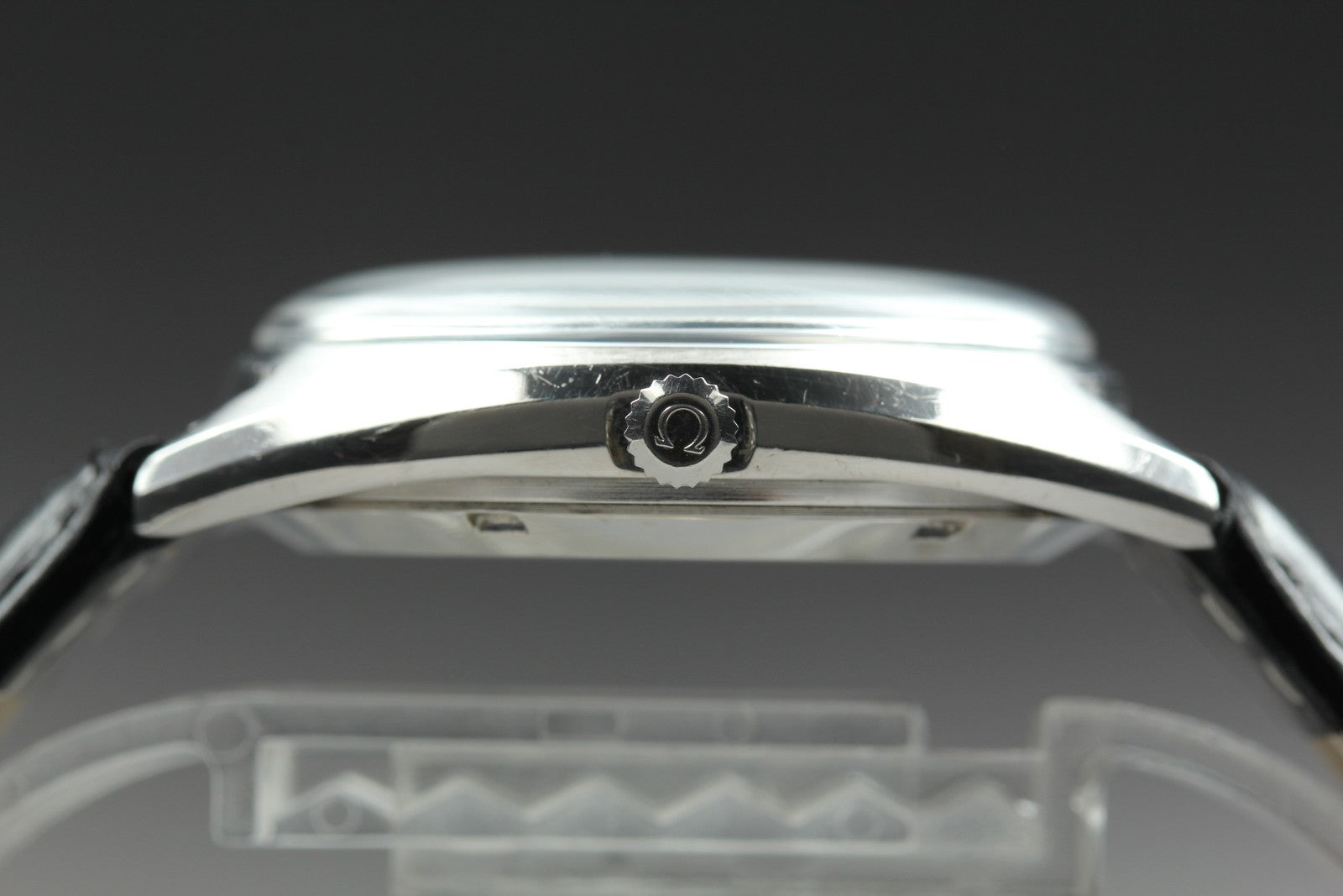 1972 Near MINT OMEGA Constellation f300Hz 35mm 198.765 Quartz Silver Men Vintage