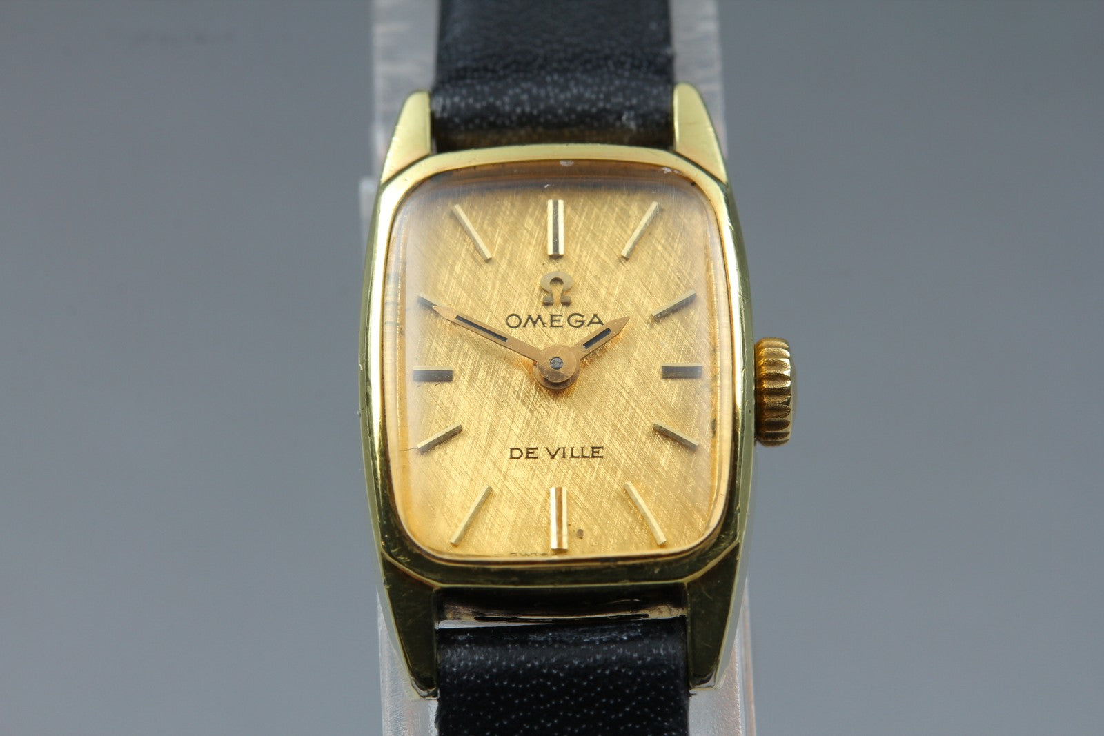Serviced 1969 OMEGA De Ville 15mm 511.268 Manual Gold Dial Women's Vintage Exc+5