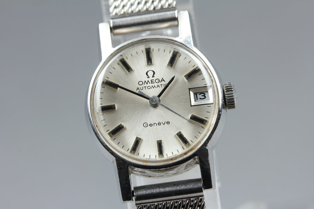 1969 Near MINT OMEGA Geneve 20mm 562.016 Automatic Silver Dial Women's Vintage