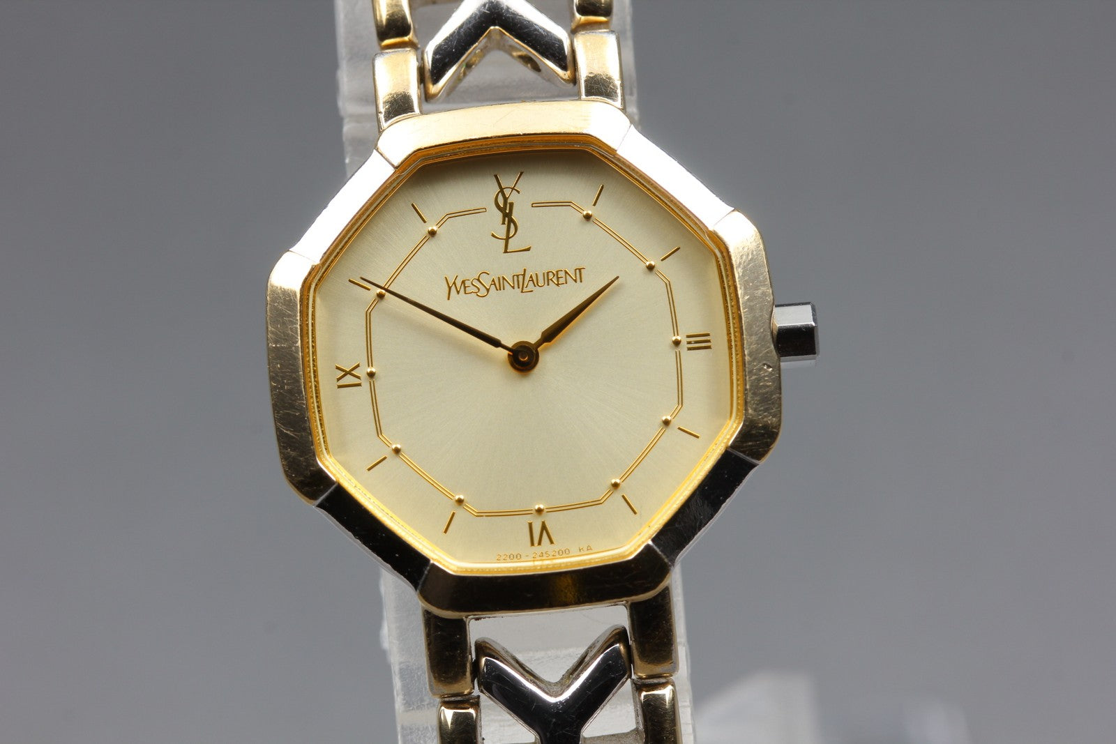 Near MINT Yves Saint Laurent 2200-241762 23mm Quartz Gold Octagon Women Vintage