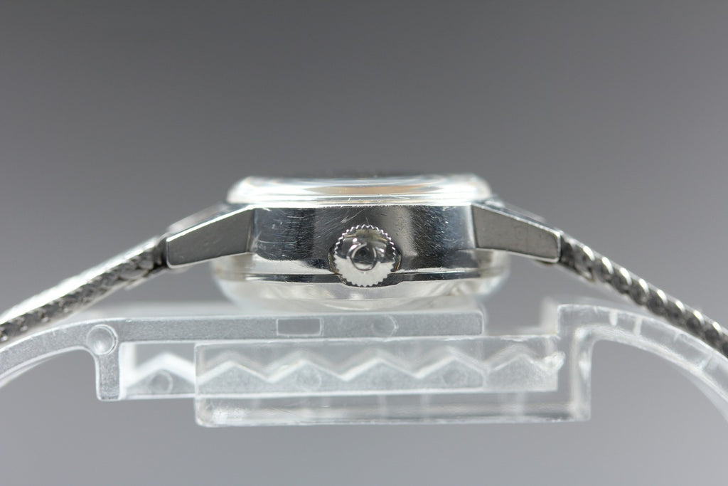 1969 Near MINT OMEGA Geneve 20mm 562.016 Automatic Silver Dial Women's Vintage